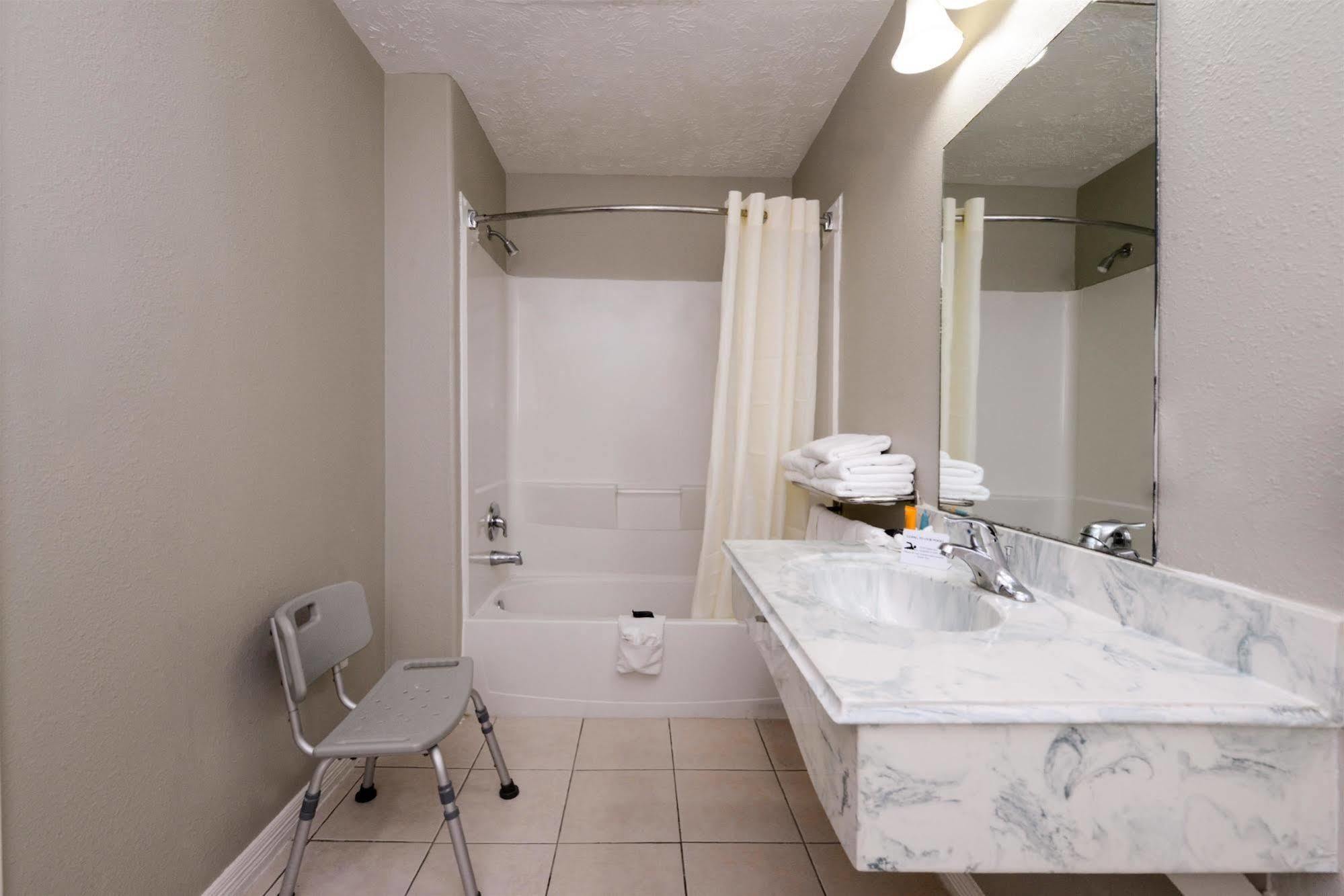Americas Best Value Inn & Suites Waller/Prairie View Exterior foto